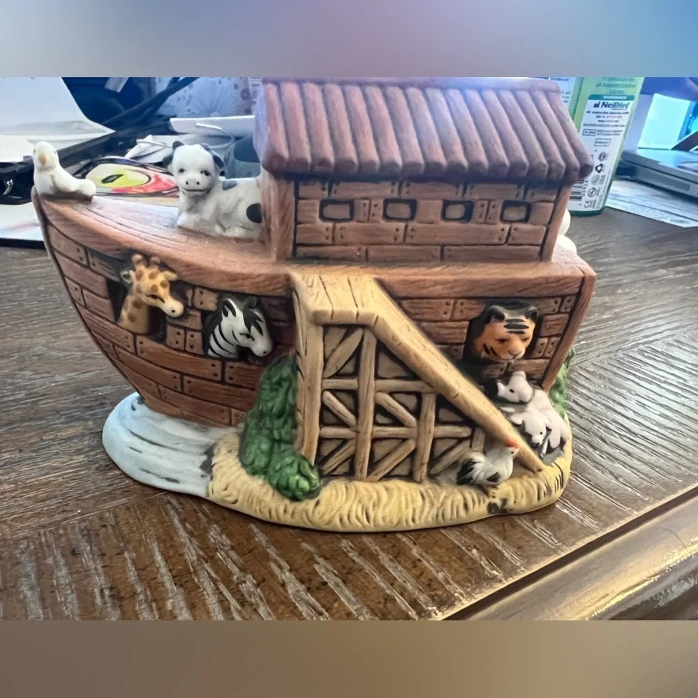 Homco Noah’s Ark with Rainbow Porcelain Figurines - Picture 4 of 4